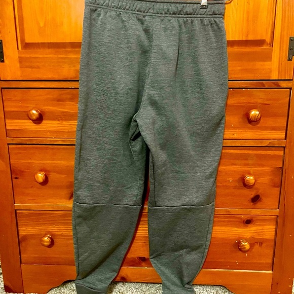 Nike Men’s Dri Fit Joggers - Medium - Picture 7 of 7